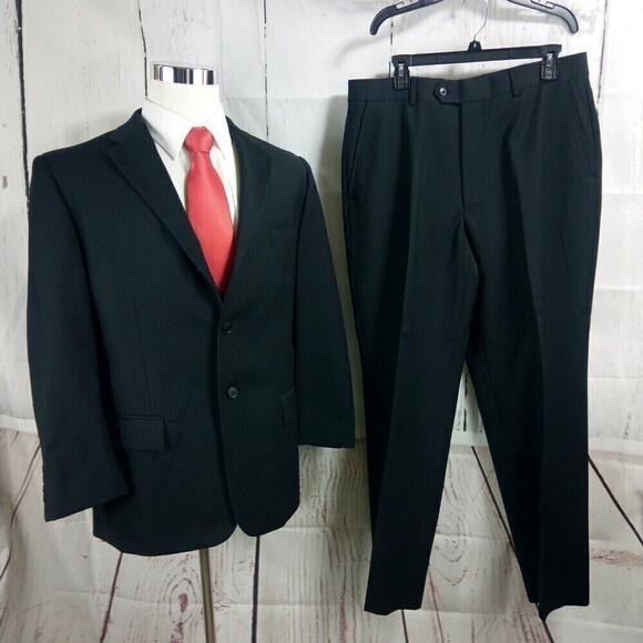 Axcess A Claiborne Company 42S Wool 2 Button Black Pinstripe 2pc Suit 34x30 FF - Picture 1 of 9
